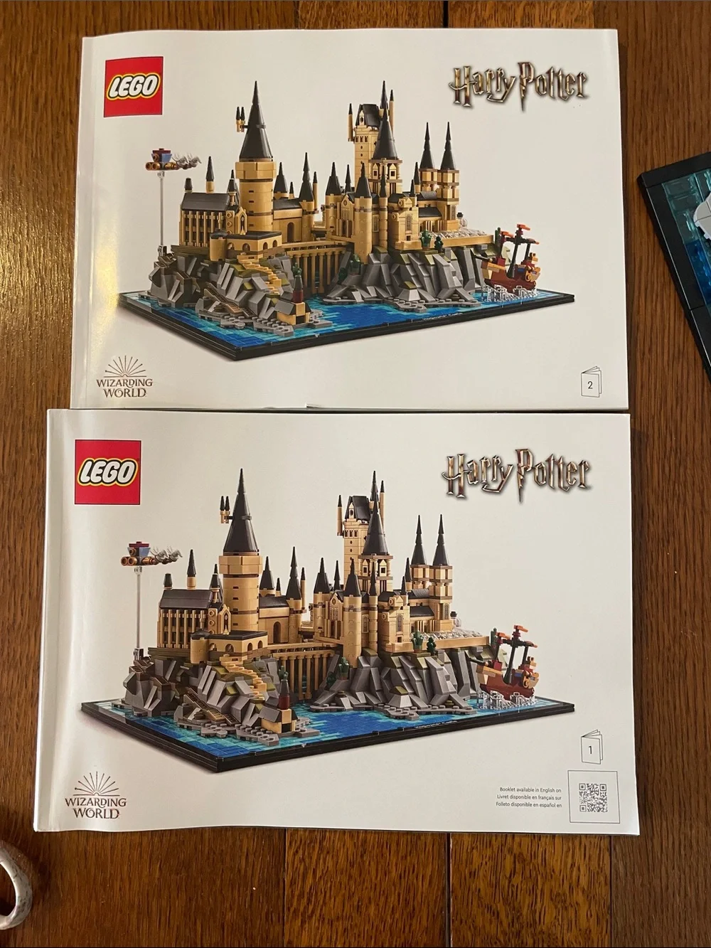 LEGO Harry Potter Hogwarts Castle and Grounds - Tan, Gray, Blue - Picture 4 of 8